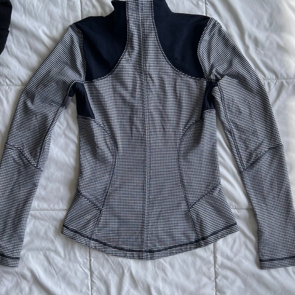 Lululemon Checkered Pattern Defined Jacket Women’… - image 5
